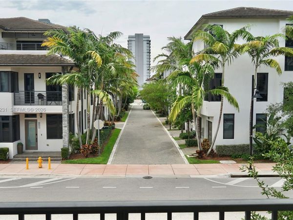 4745 NW 84th Ct, Unit 14, Doral, FL 33166