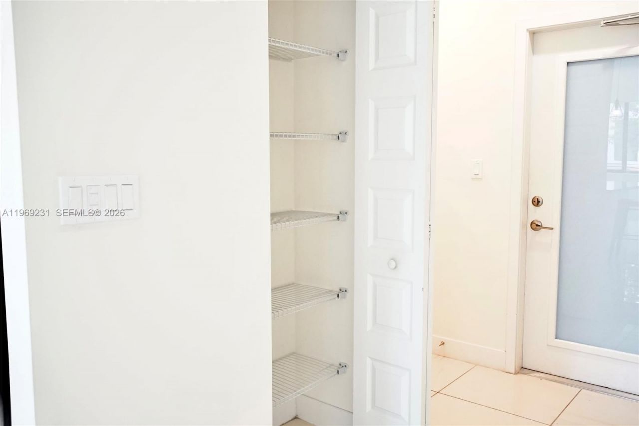 4745 NW 84th Ct, Unit 14, Doral, FL 33166 Photo