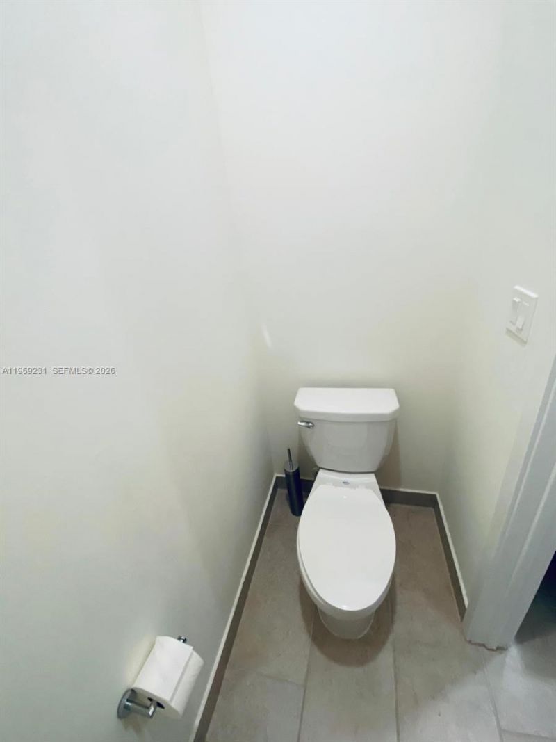 4745 NW 84th Ct, Unit 14, Doral, FL 33166 Photo