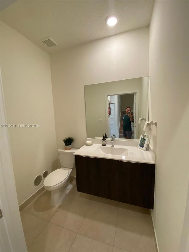 4745 NW 84th Ct, Unit 14, Doral, FL 33166 Photo