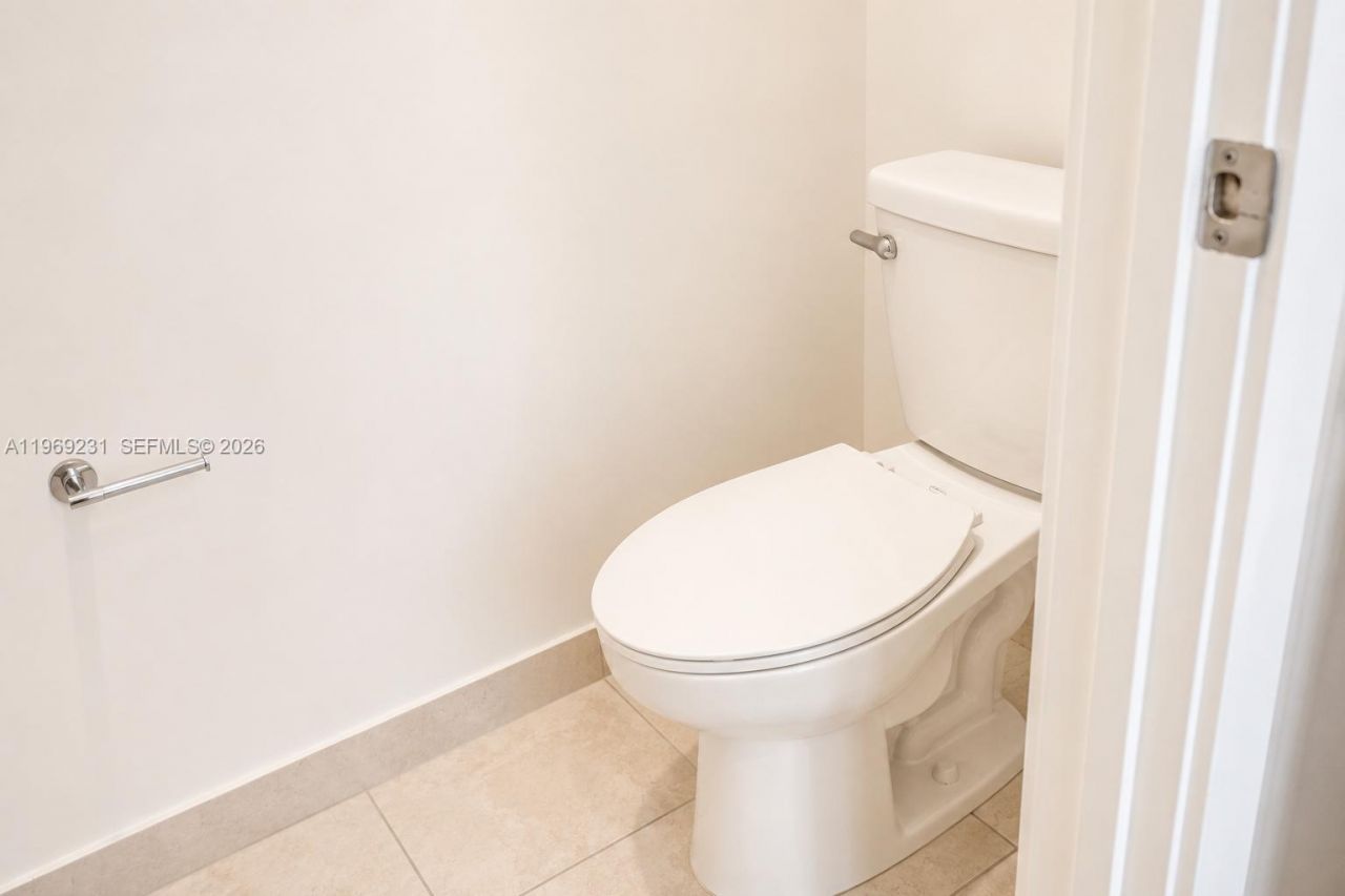4745 NW 84th Ct, Unit 14, Doral, FL 33166 Photo