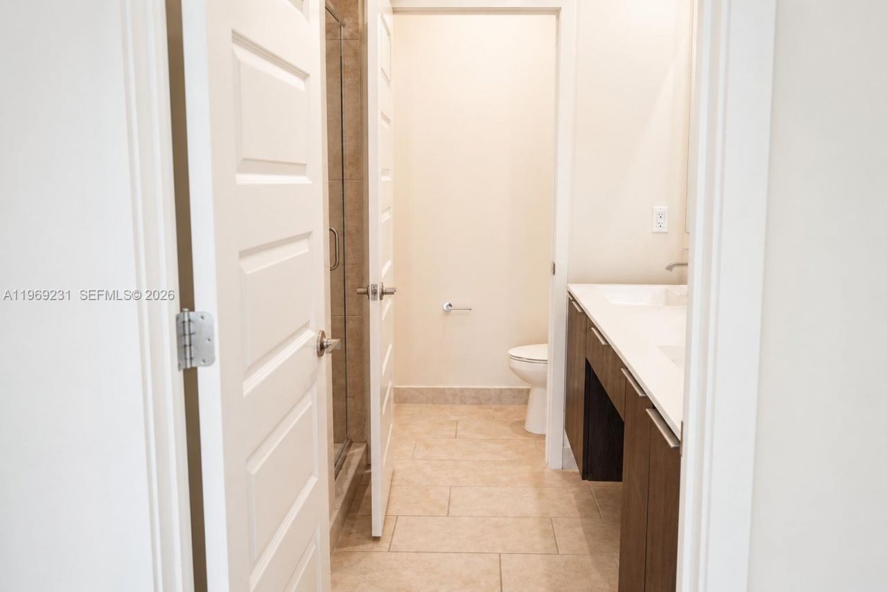 4745 NW 84th Ct, Unit 14, Doral, FL 33166 Photo