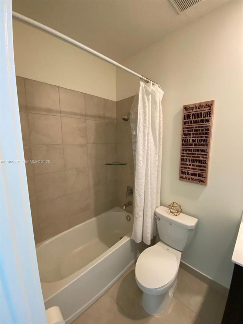 4745 NW 84th Ct, Unit 14, Doral, FL 33166 Photo