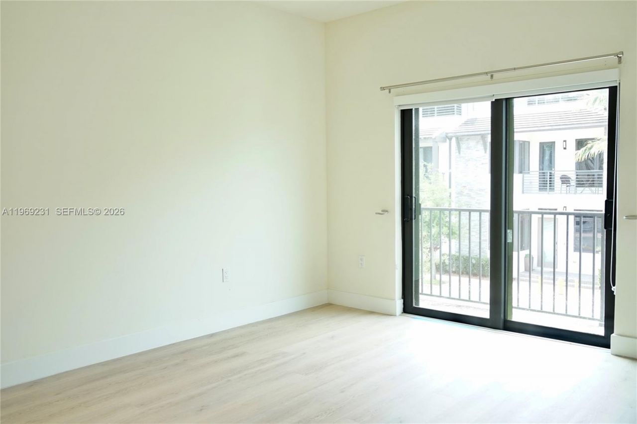 4745 NW 84th Ct, Unit 14, Doral, FL 33166 Photo