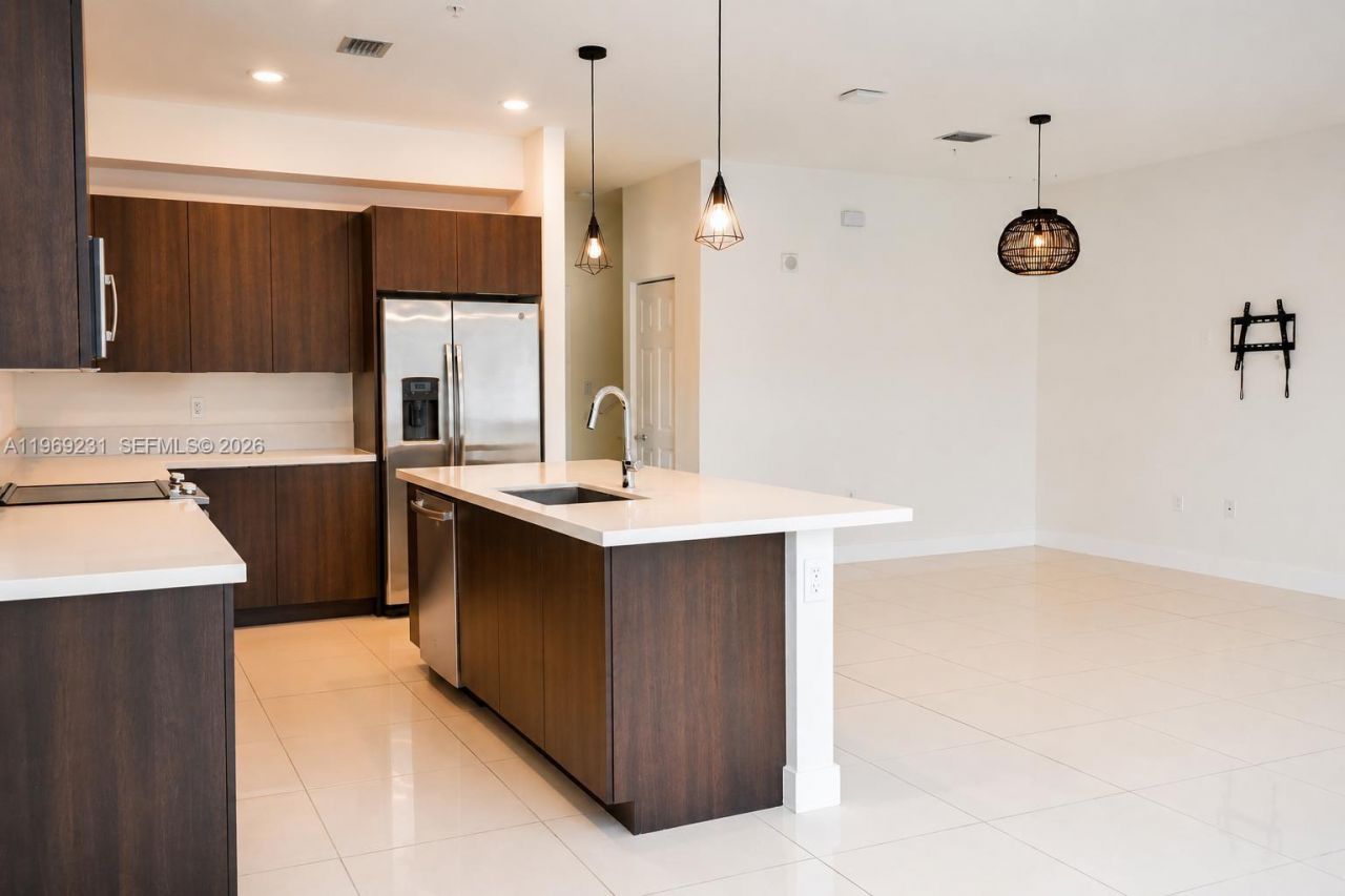 4745 NW 84th Ct, Unit 14, Doral, FL 33166 Photo