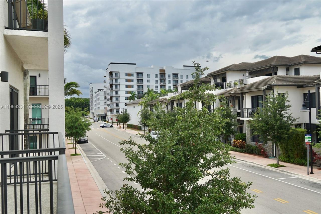 4745 NW 84th Ct, Unit 14, Doral, FL 33166 Photo