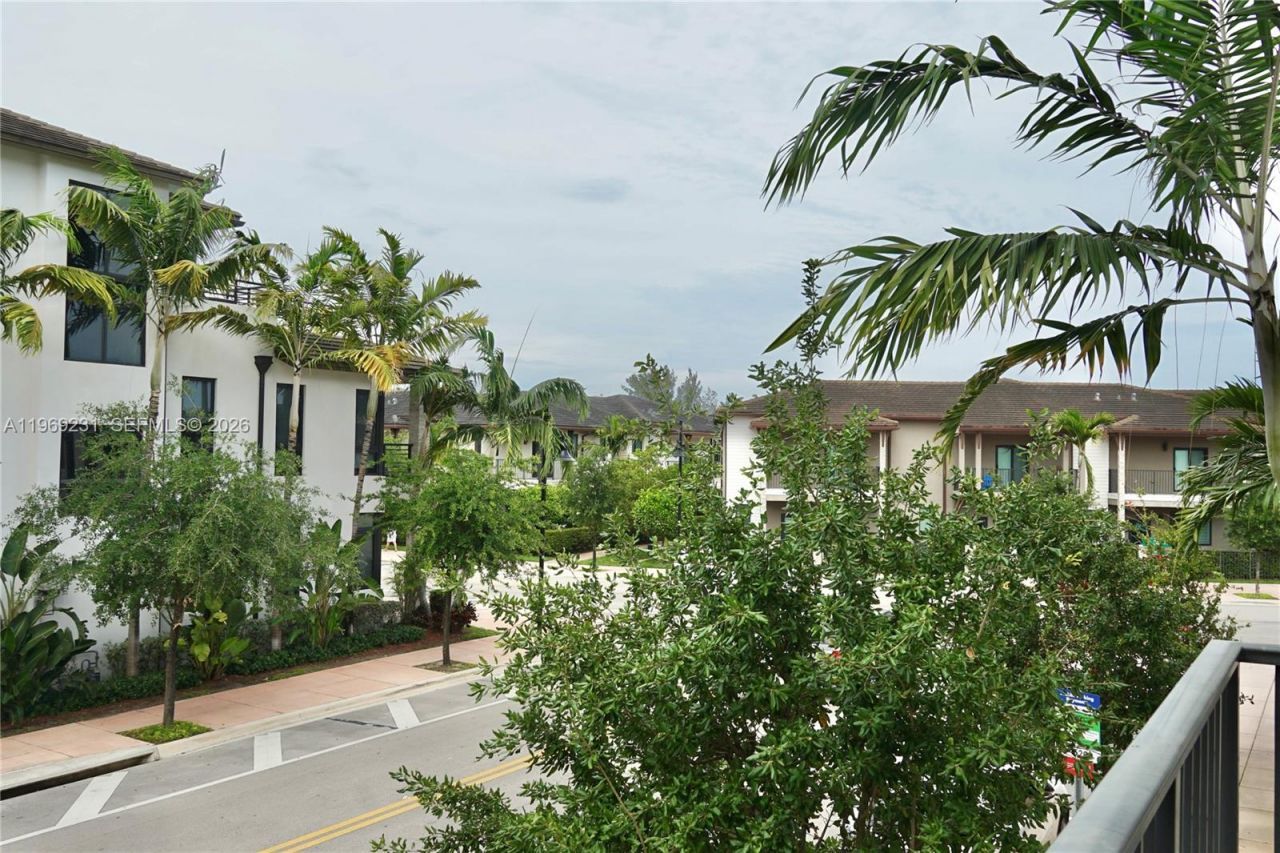 4745 NW 84th Ct, Unit 14, Doral, FL 33166 Photo