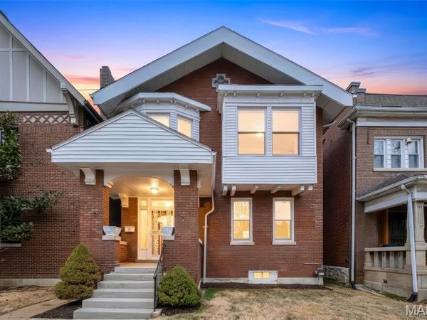 6059 McPherson Avenue, St Louis, MO 63112