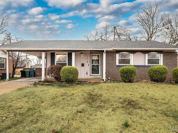 1528 Coachway Lane, Hazelwood, MO 63042