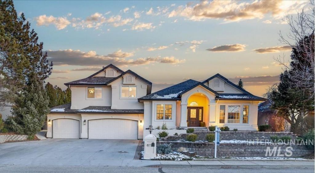 817 E Highland View Dr, Boise, ID 83702 Main Photo