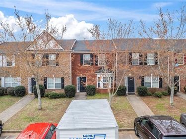 7712 Autry Circle, Unit 305, Douglasville, GA 30134