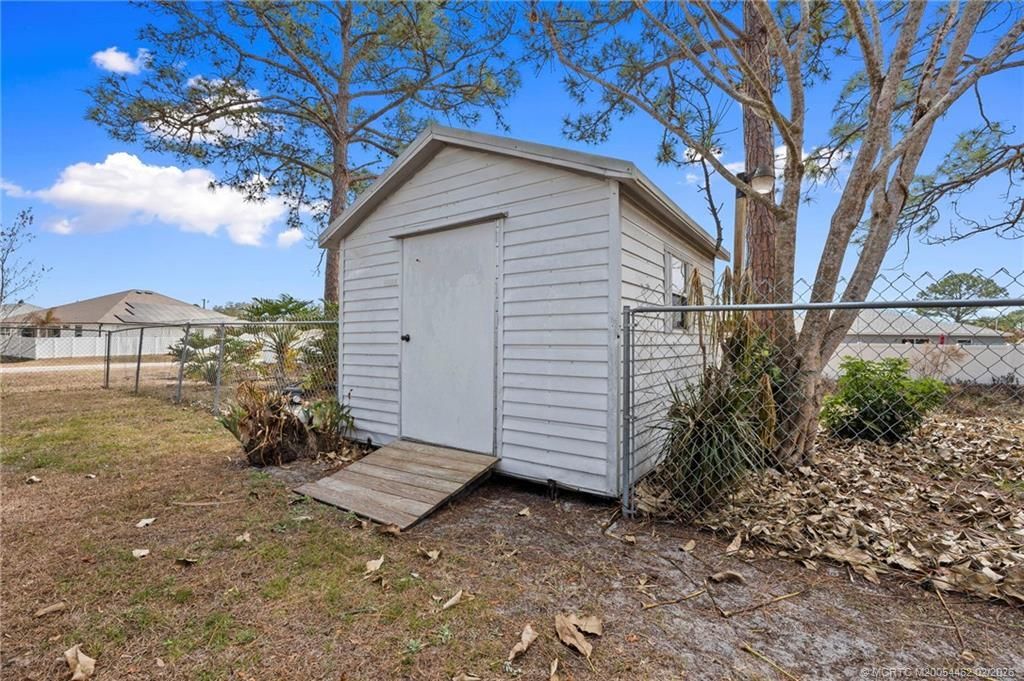 202 SW Voltair Terrace, Port Saint Lucie, FL 34984 Photo