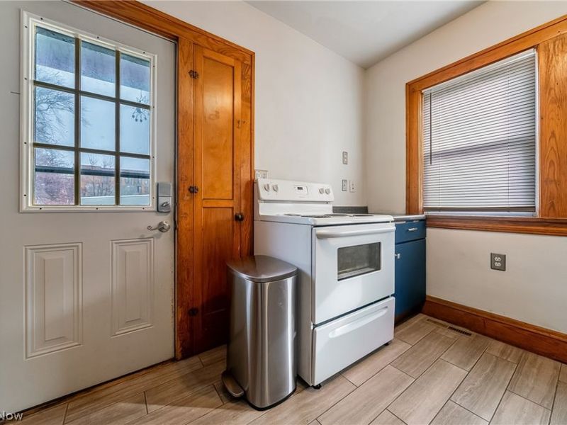 5202 Stickney, Cleveland, OH 44144 Photo 11