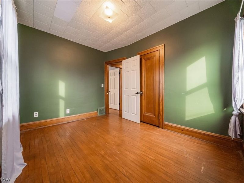 5202 Stickney, Cleveland, OH 44144 Photo 12