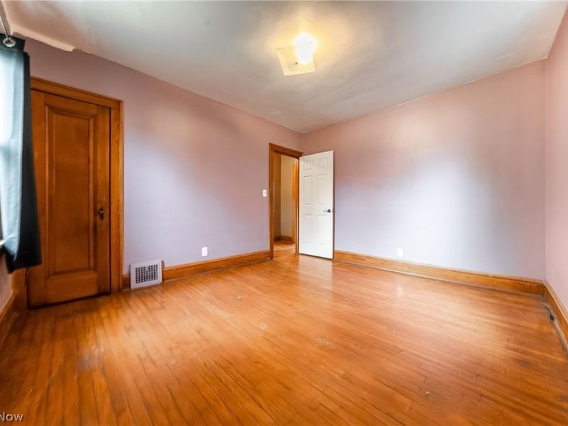 5202 Stickney, Cleveland, OH 44144 Photo 16