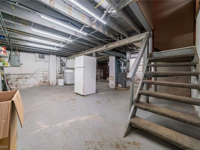 5202 Stickney, Cleveland, OH 44144 Photo 20