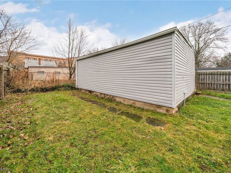 5202 Stickney, Cleveland, OH 44144 Photo 24