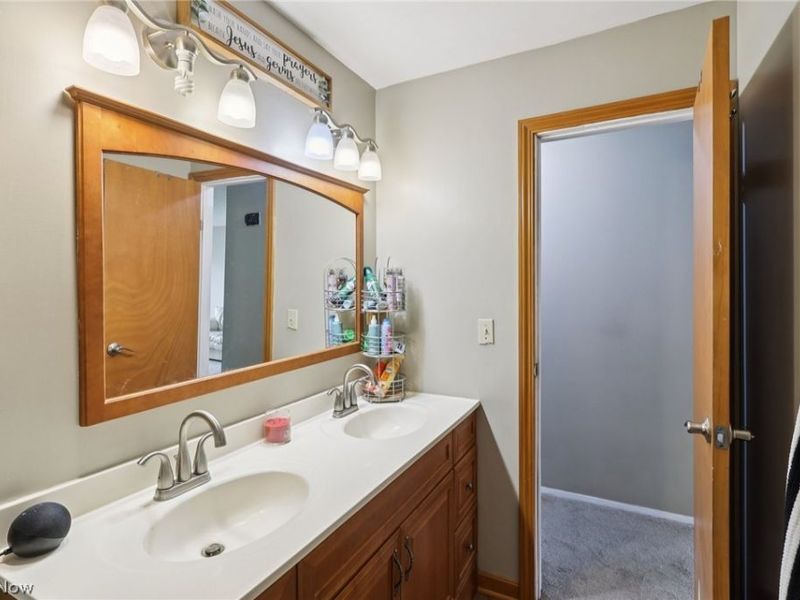 2688 Meadow Drive, Akron, OH 44312 Photo 18