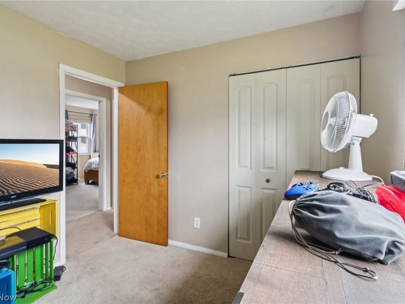 2688 Meadow Drive, Akron, OH 44312 Photo 22