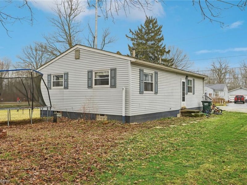 2688 Meadow Drive, Akron, OH 44312 Photo 28