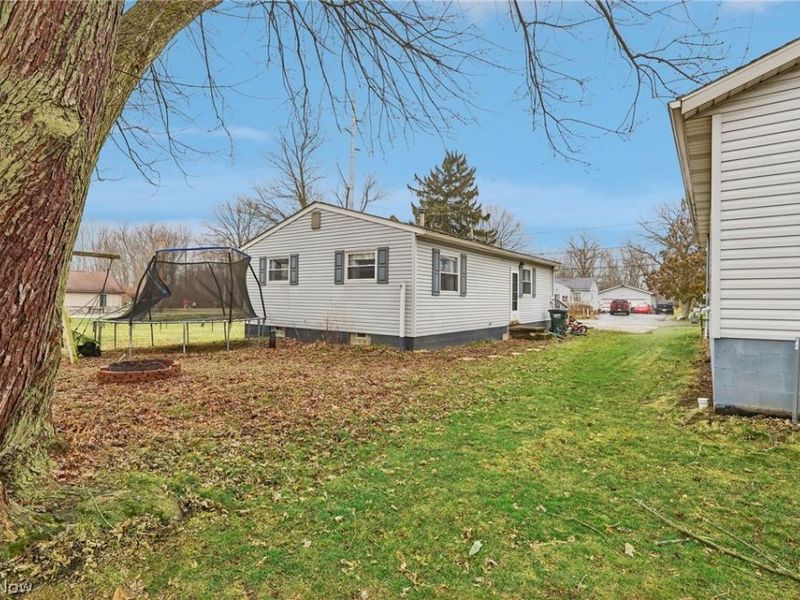 2688 Meadow Drive, Akron, OH 44312 Photo 29