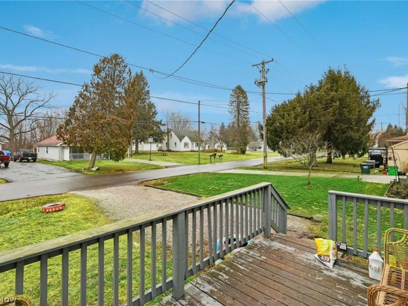 2688 Meadow Drive, Akron, OH 44312 Photo 6