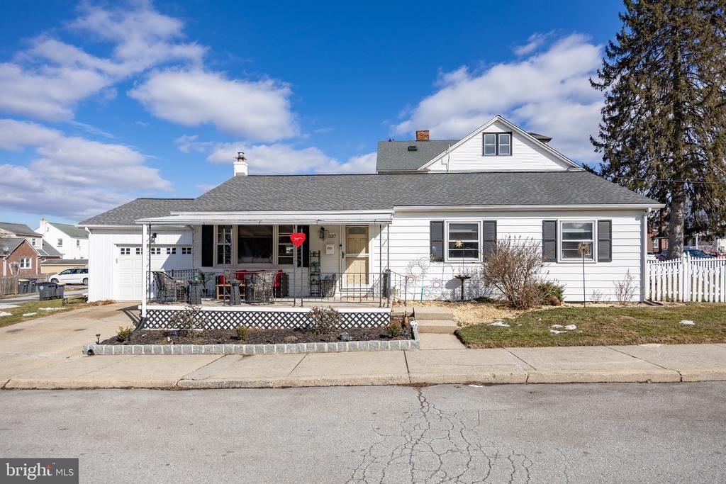 337 Highland Avenue, Downingtown, PA 19335 Main Photo