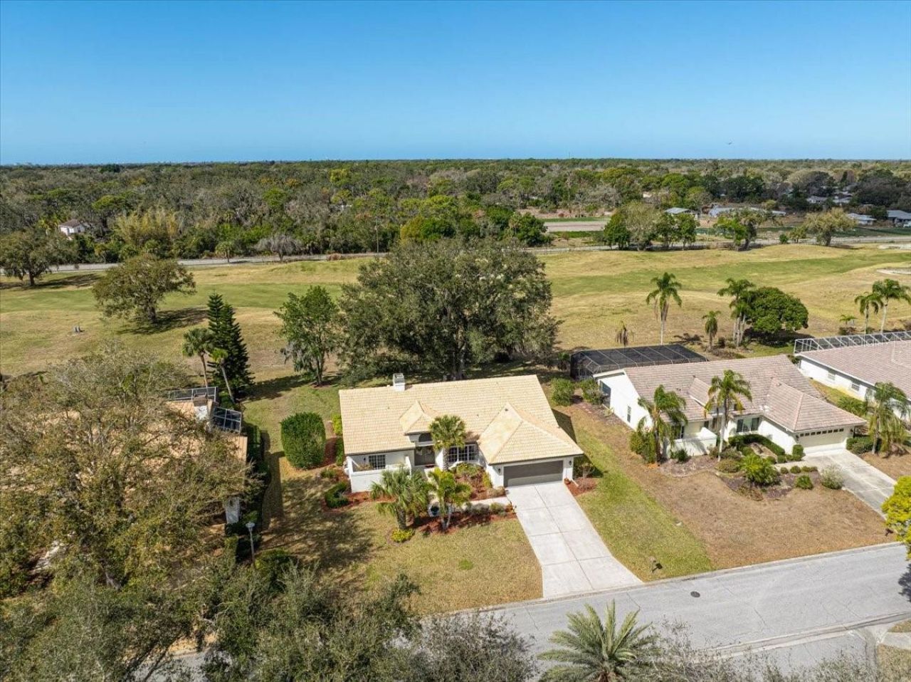 4427 Highland Oaks Circle, Sarasota, FL 34235 Photo