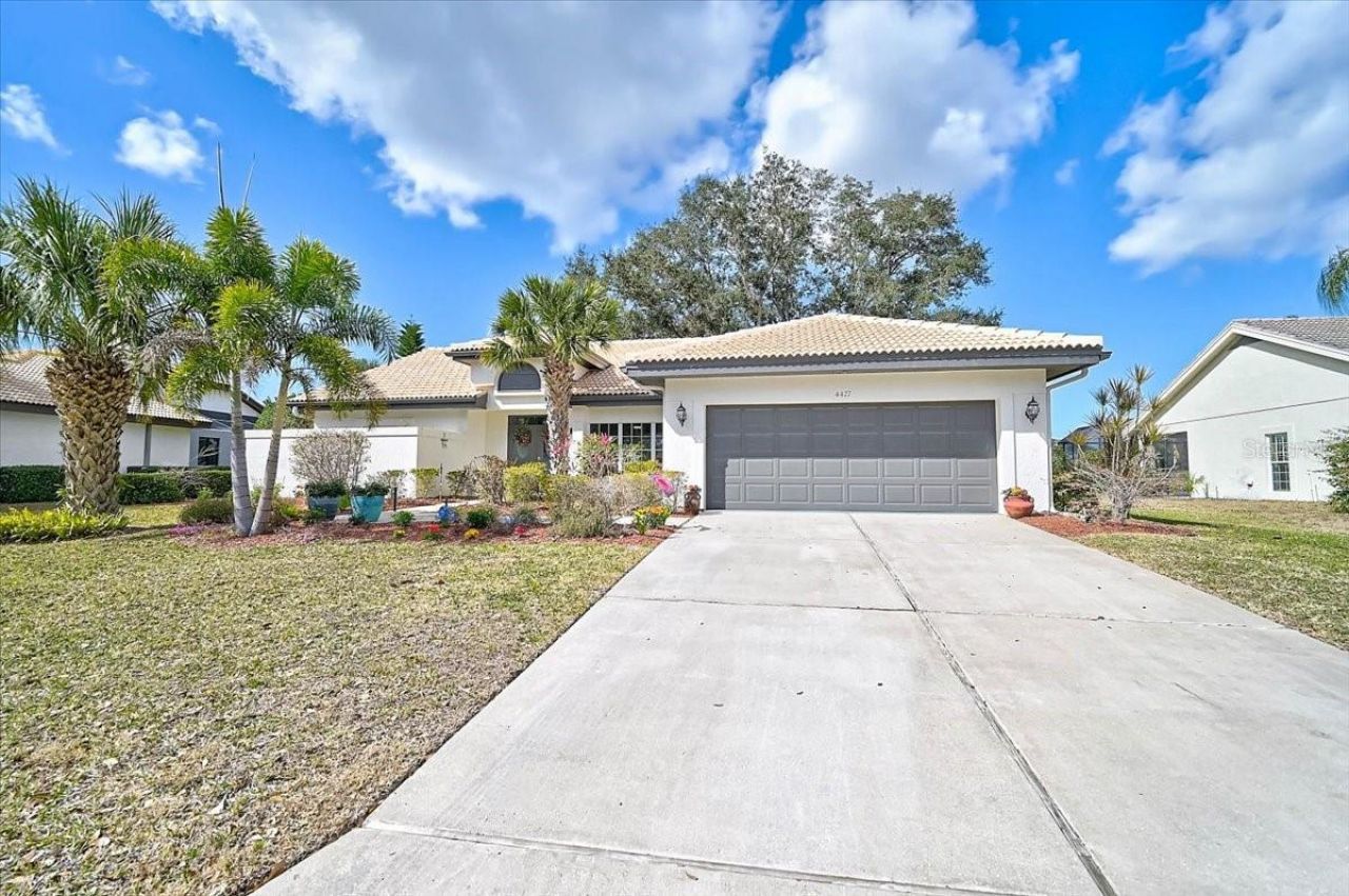 4427 Highland Oaks Circle, Sarasota, FL 34235 Photo