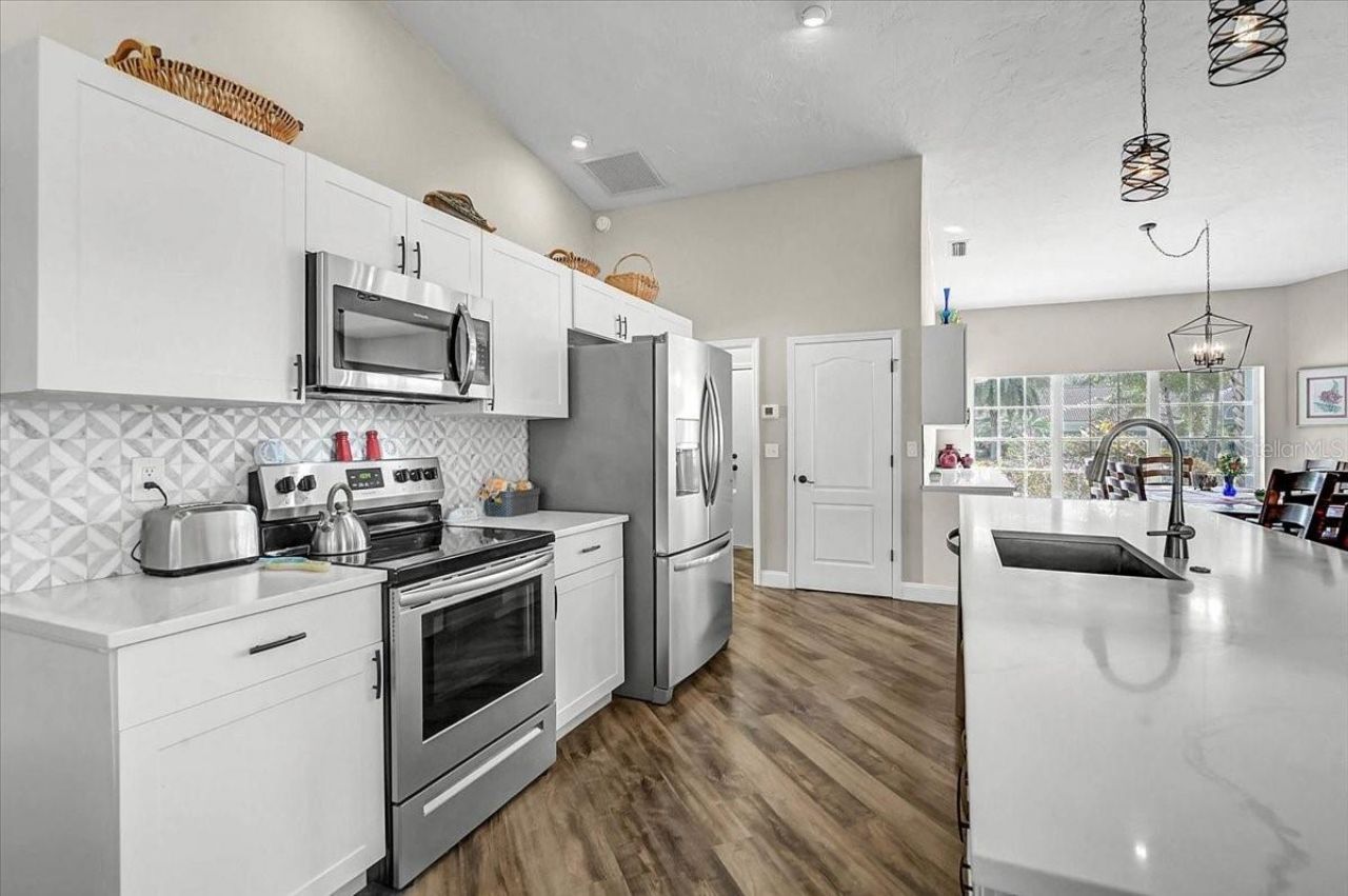 4427 Highland Oaks Circle, Sarasota, FL 34235 Photo