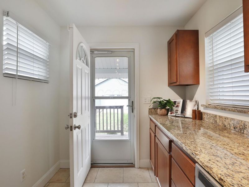 148 E Welch Avenue, Columbus, OH 43207 Photo 17