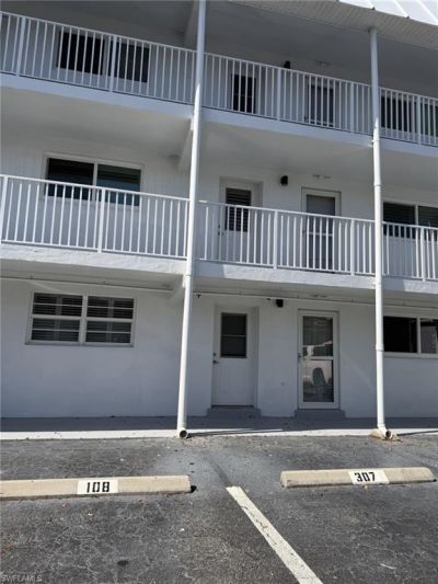 72 7th St S, Unit 108, Naples, FL 34102 Photo
