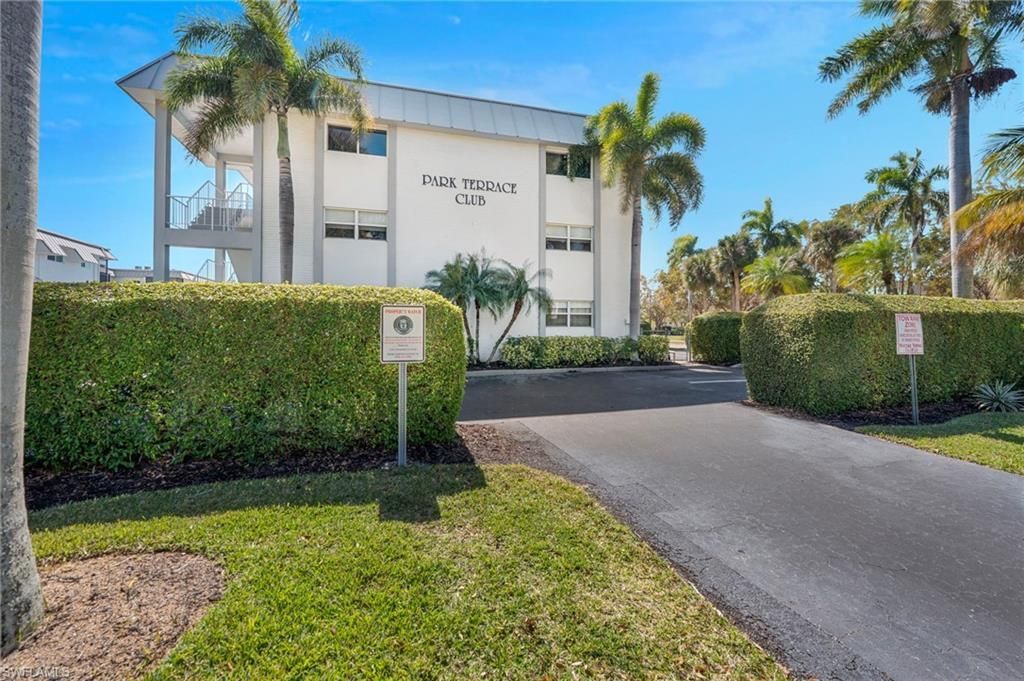 72 7th St S, Unit 108, Naples, FL 34102 Photo