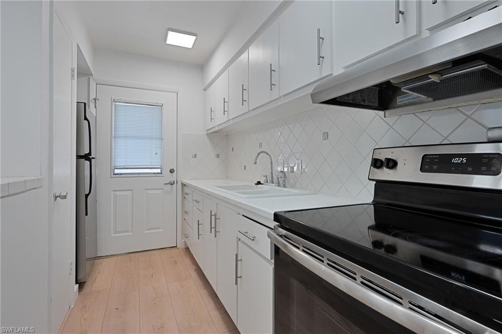72 7th St S, Unit 108, Naples, FL 34102 Photo