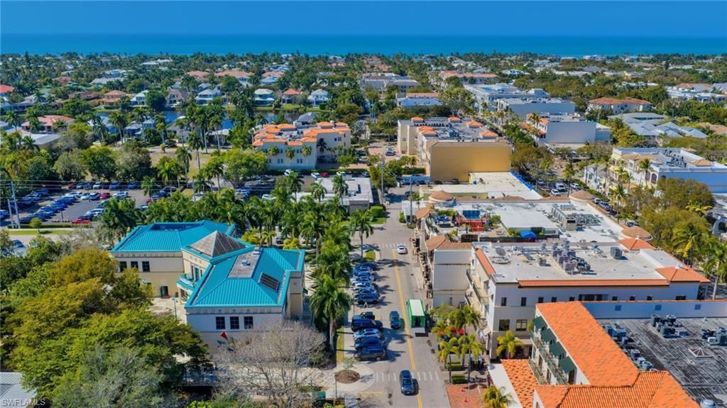 72 7th St S, Unit 108, Naples, FL 34102 Photo