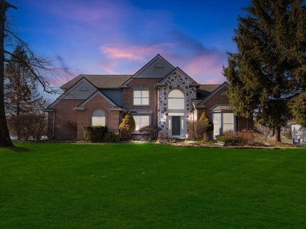 5958 Lohr Lake Drive, Ann Arbor, MI 48108
