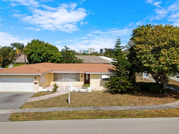 2129 NE 60th Street, Fort Lauderdale, FL 33308