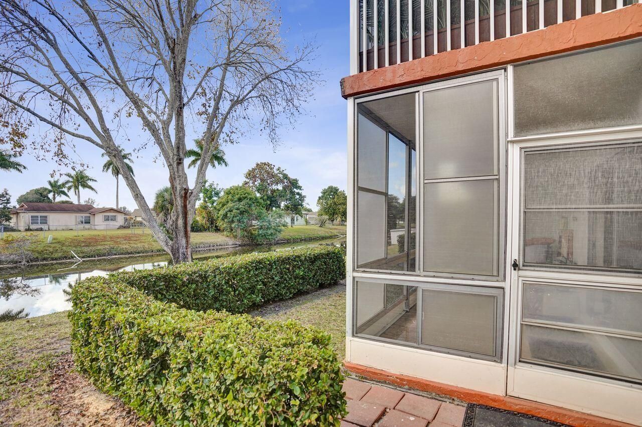 12014 Greenway Circle S, Unit 109, Royal Palm Beach, FL 33411 Photo