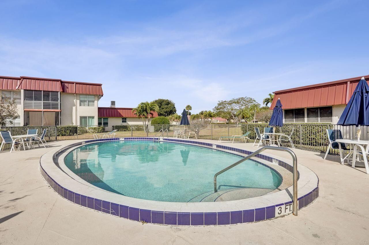 12014 Greenway Circle S, Unit 109, Royal Palm Beach, FL 33411 Photo