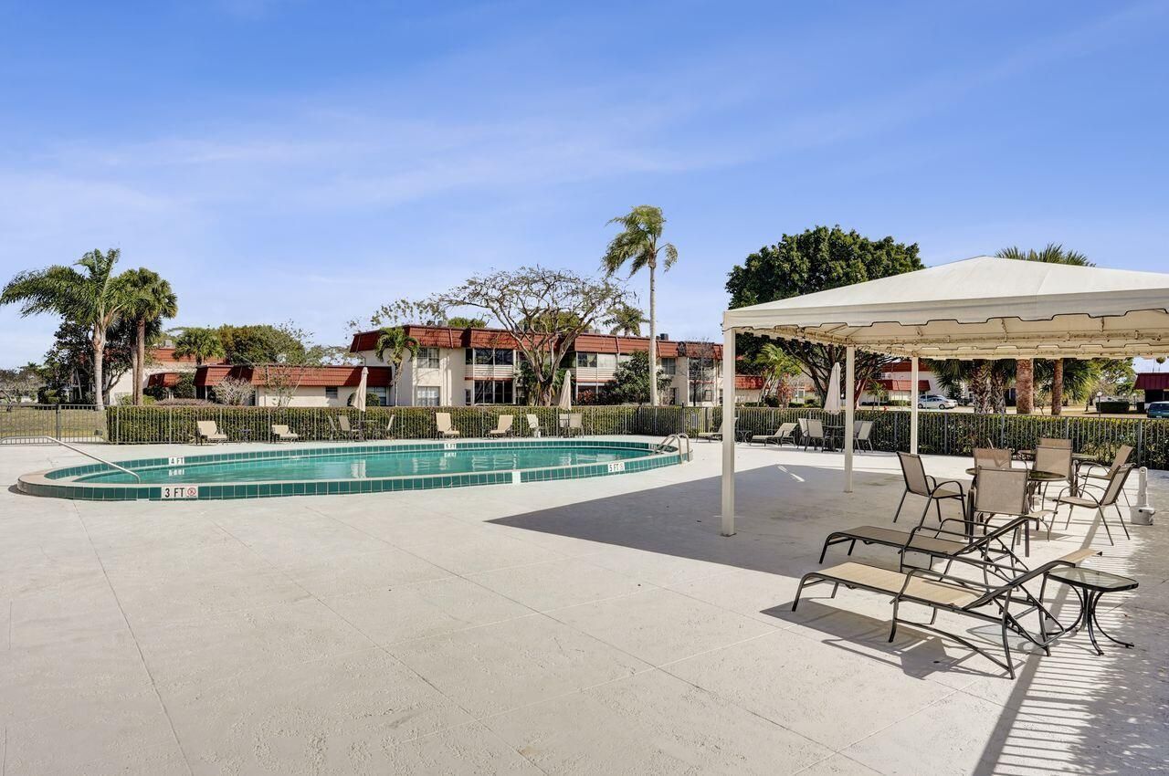 12014 Greenway Circle S, Unit 109, Royal Palm Beach, FL 33411 Photo