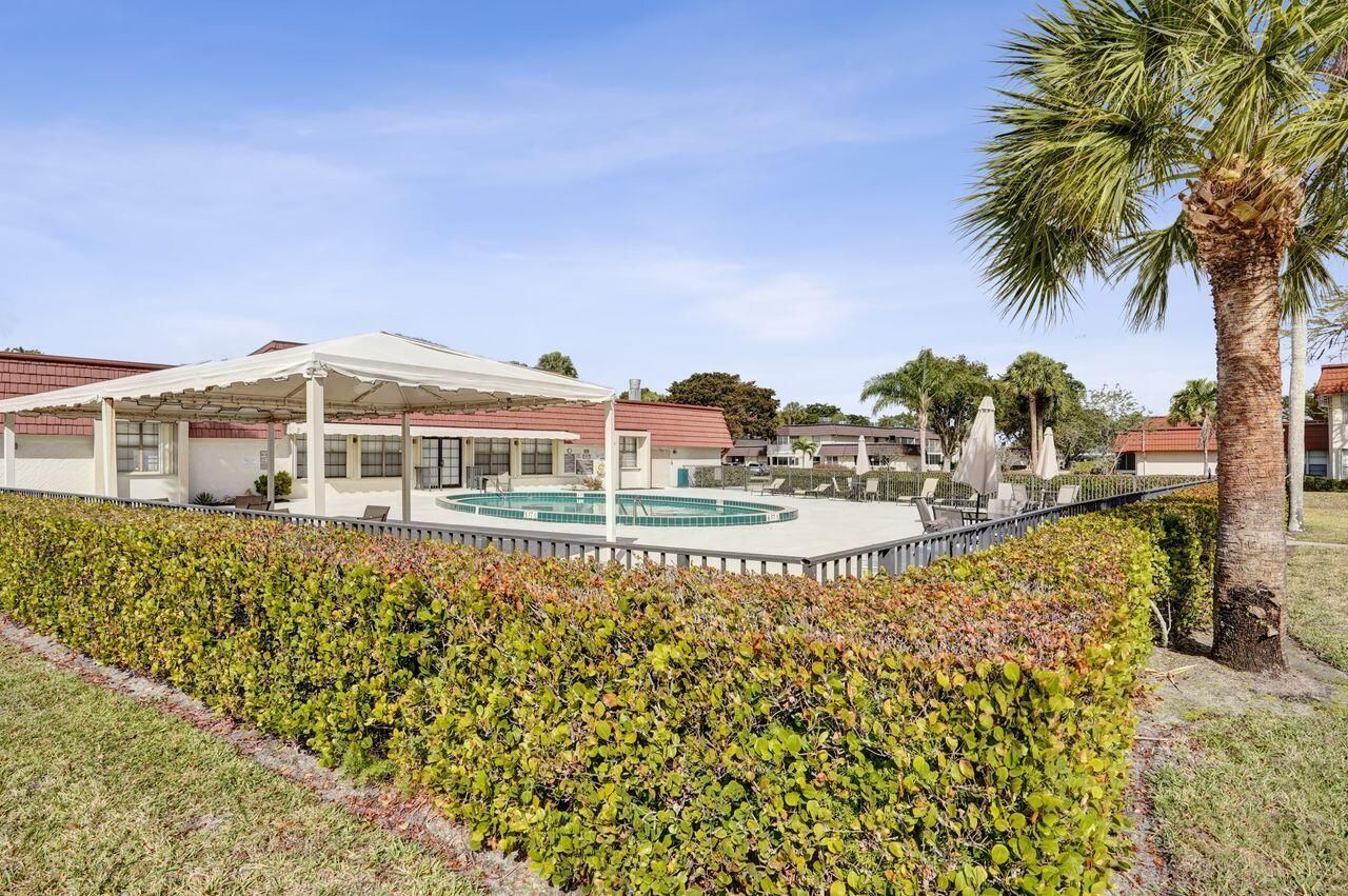 12014 Greenway Circle S, Unit 109, Royal Palm Beach, FL 33411 Photo