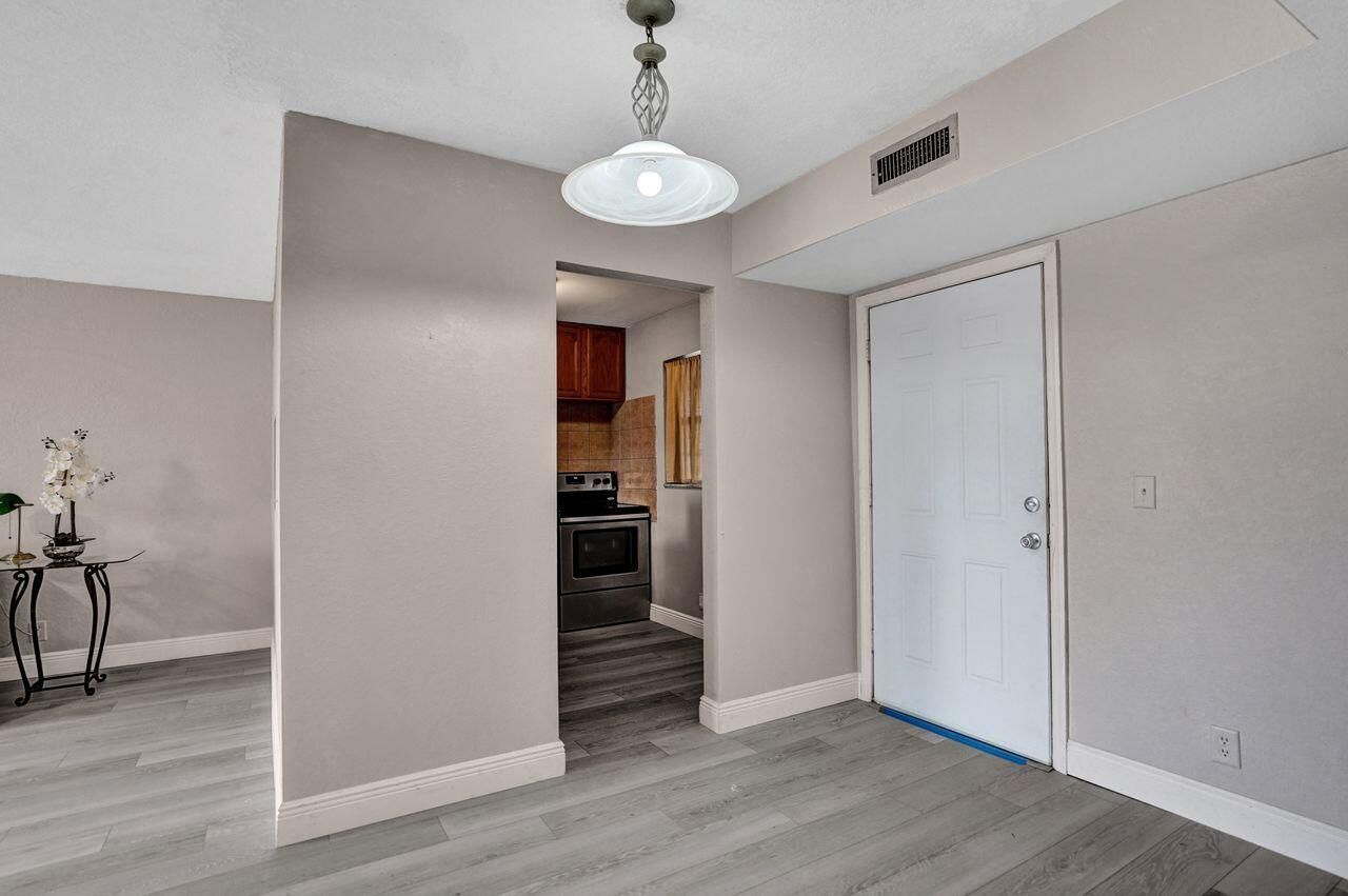 12014 Greenway Circle S, Unit 109, Royal Palm Beach, FL 33411 Photo