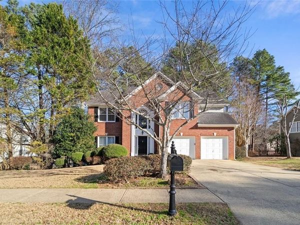 1028 Deer Hollow Drive, Woodstock, GA 30189