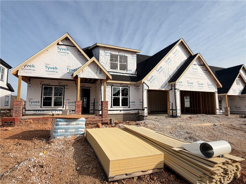 2708 Lunar Avenue  Lowell, AR 72745