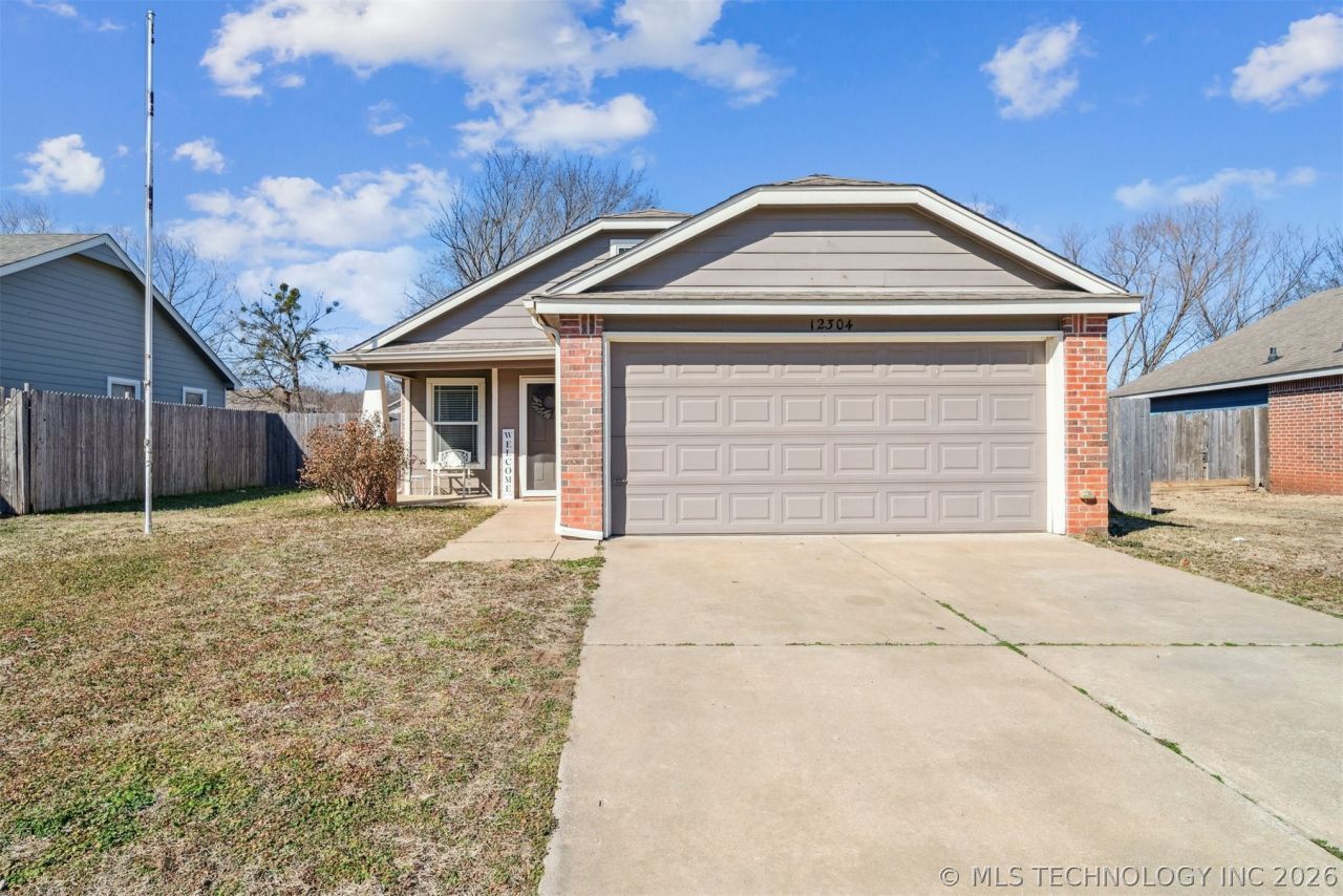 12304 S 270th East Avenue, Coweta, OK 74429 Main Photo