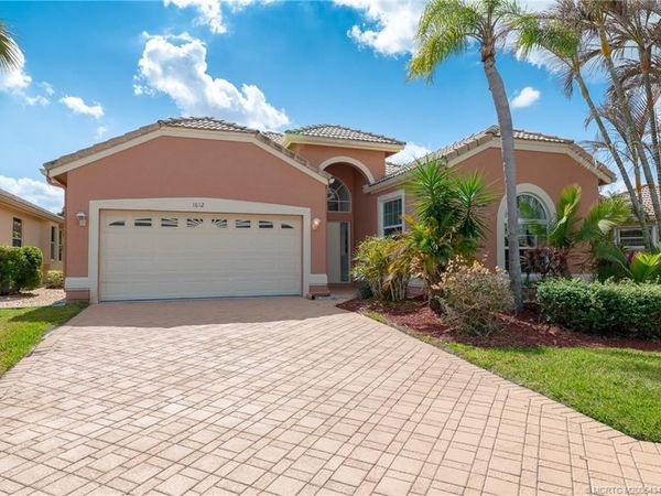 1612 SE Shelburnie Way, Port St Lucie, FL 34952