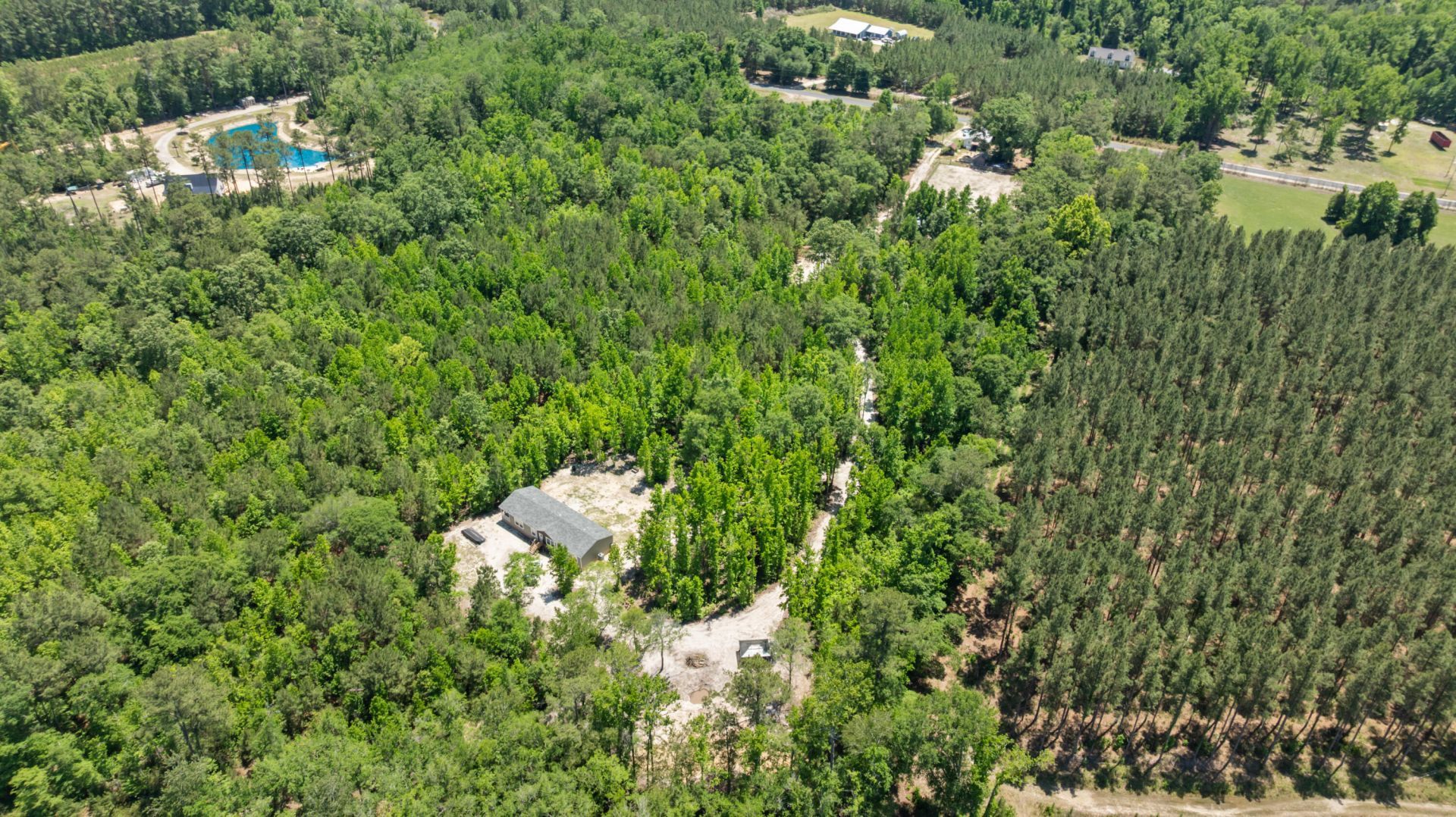 371 Rhode Drive Photo 10