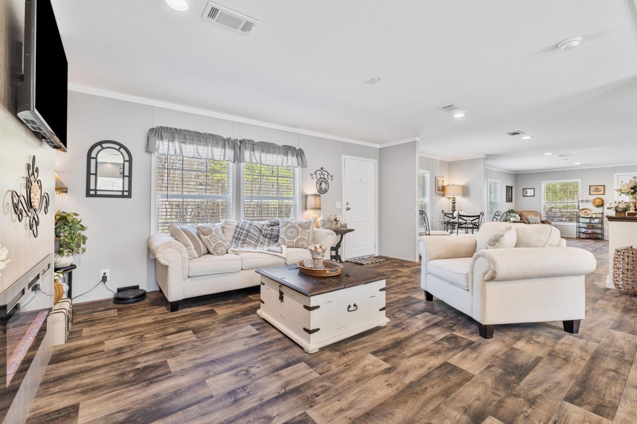 371 Rhode Drive Photo 20