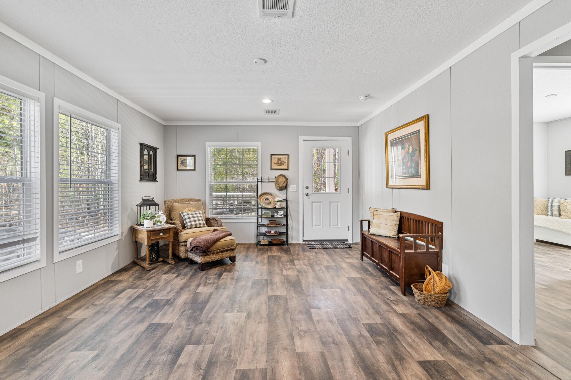 371 Rhode Drive Photo 27