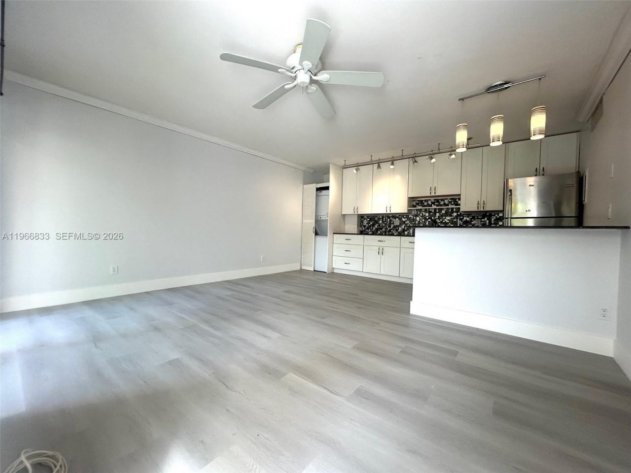 645 Executive Center Dr , Unit R101, West Palm Beach, FL 33401 Photo